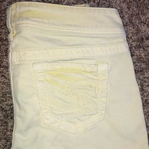 Yellow Suki Skinny Silver Jeans Frayed Capris